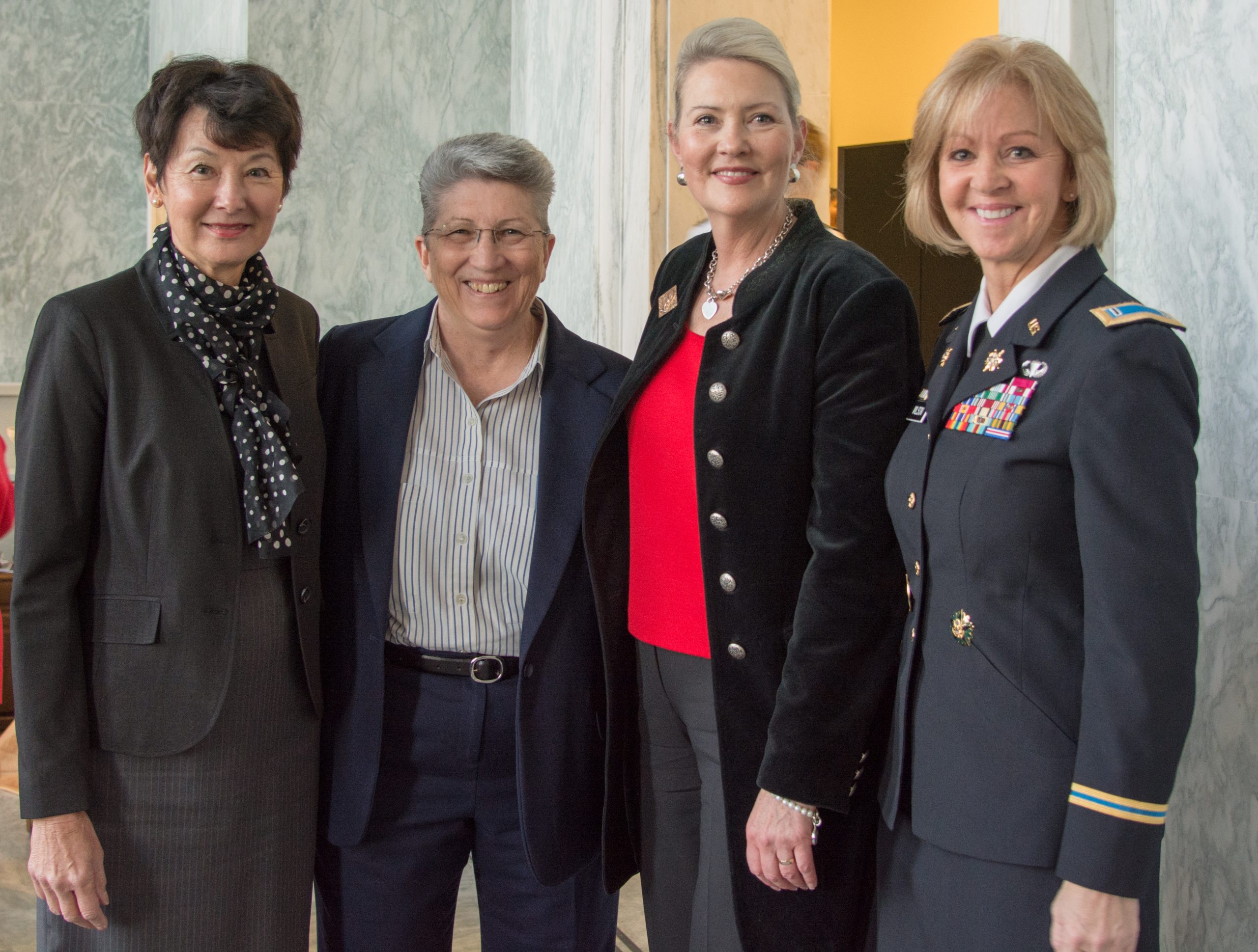 Photo of honorable military women